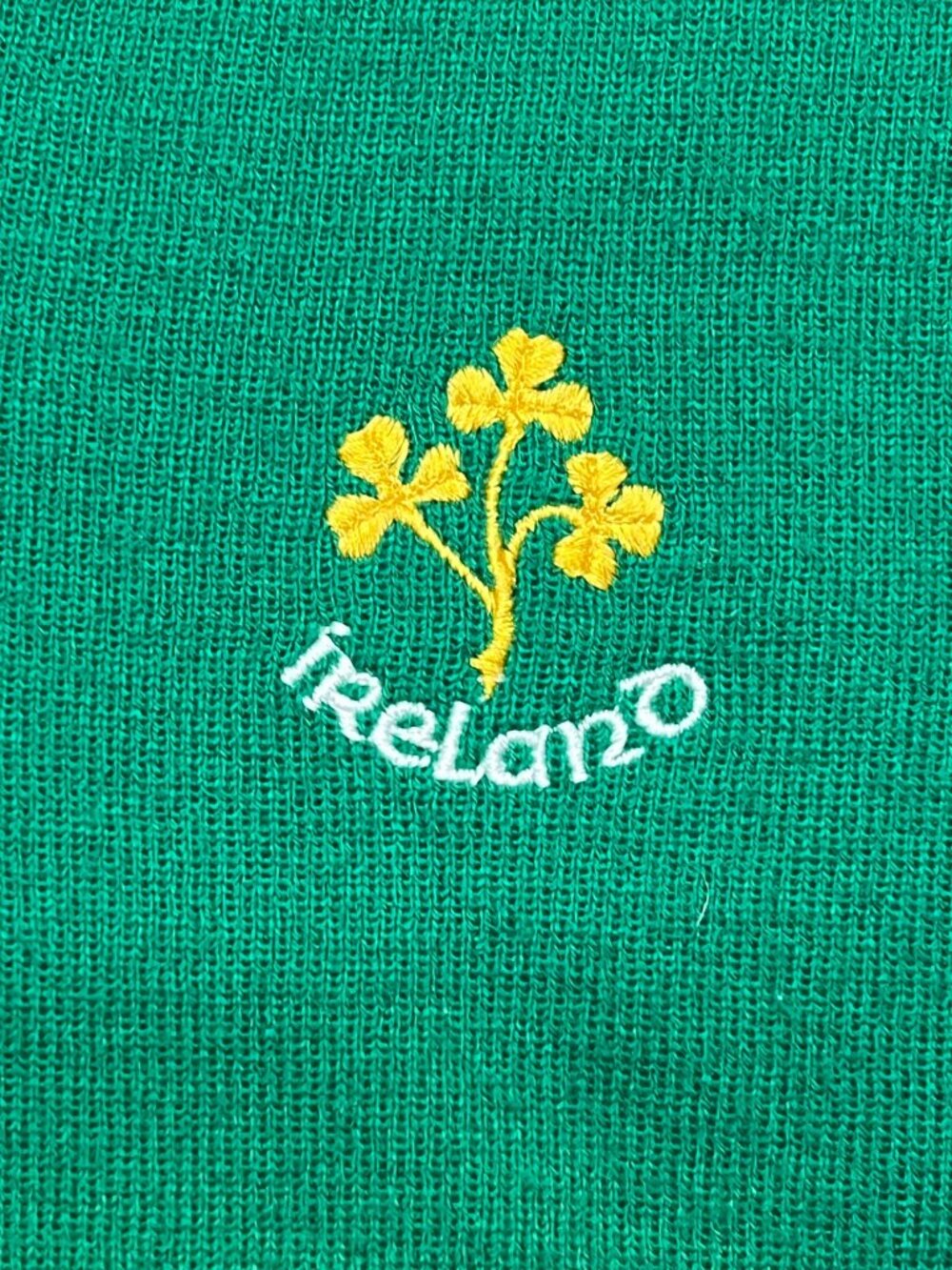 Vintage 90's Sugra Made in Ireland Green V-neck Sweater 42 Euro Large Men Unisex - Picture 4 of 11